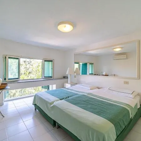 Rosa Naregno Villa Capoliveri (Isola d'Elba)